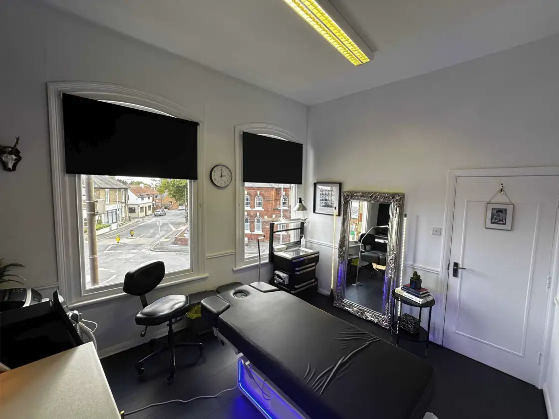 Markings Tattoos Shop03