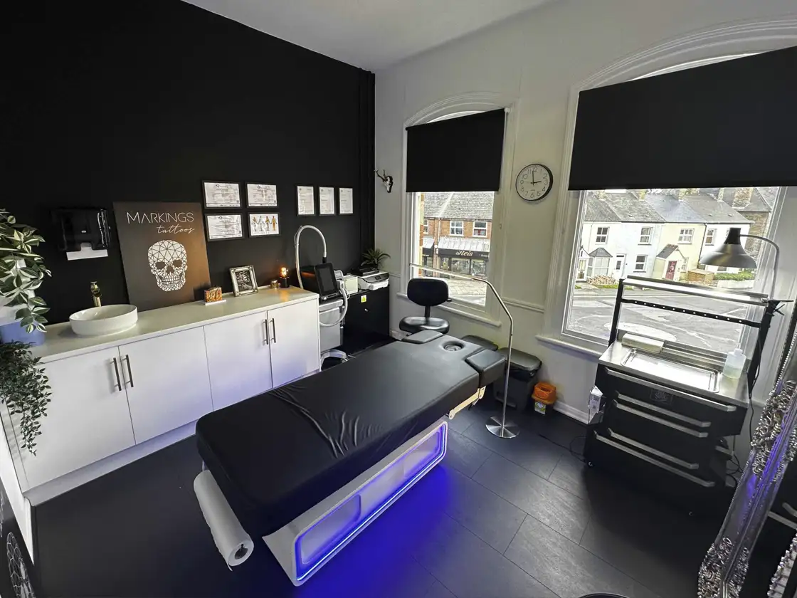 Markings Tattoos Shop04